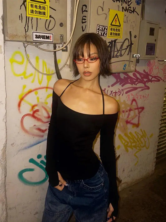 Haut court noir à manches longues de style américain rétro années 90, chic et ajusté, streetwear vintage pour femme