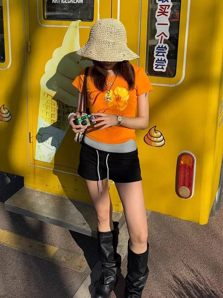Schicke Dollette Floral Graphic T-Shirts Orange Kurzarm Koreanische Mode 2000er Kleidung Hotsweet Slim T-Shirts Damenbekleidung Chic