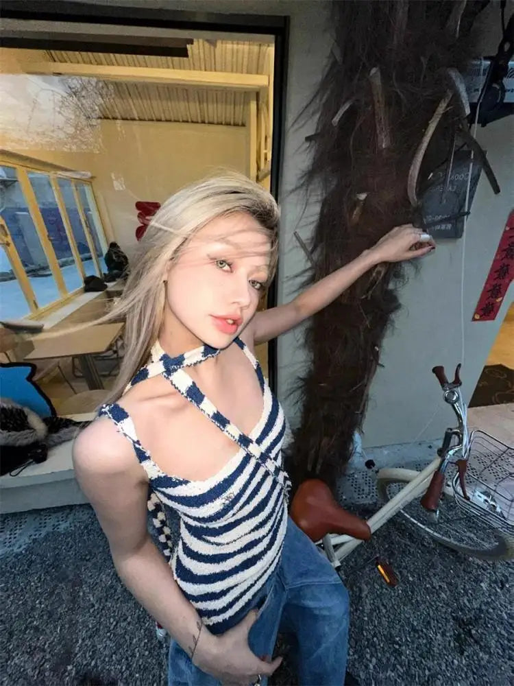 Chic Dollette Harajuku Gestreiftes Camisole Ärmelloses Koreanische Mode Streetwear Gestricktes Tanktop mit Bindeband Sommer Top Neckholder Top