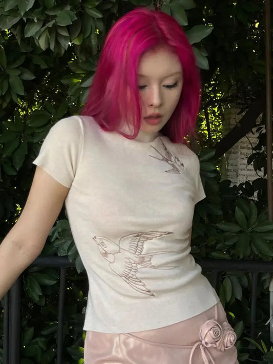 T-shirts graphiques Chic Dollette style chinois Col roulé Manches courtes Coupe ajustée Été 2025 Top Femme Vêtements Années 2000