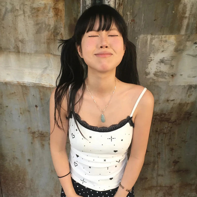 Chic Dollette Vintage Tanktop Ärmelloses Skinny Print Crop Top Streetwear Sommer 2000er Japanisches Neckholder Top Grunge E-Girls