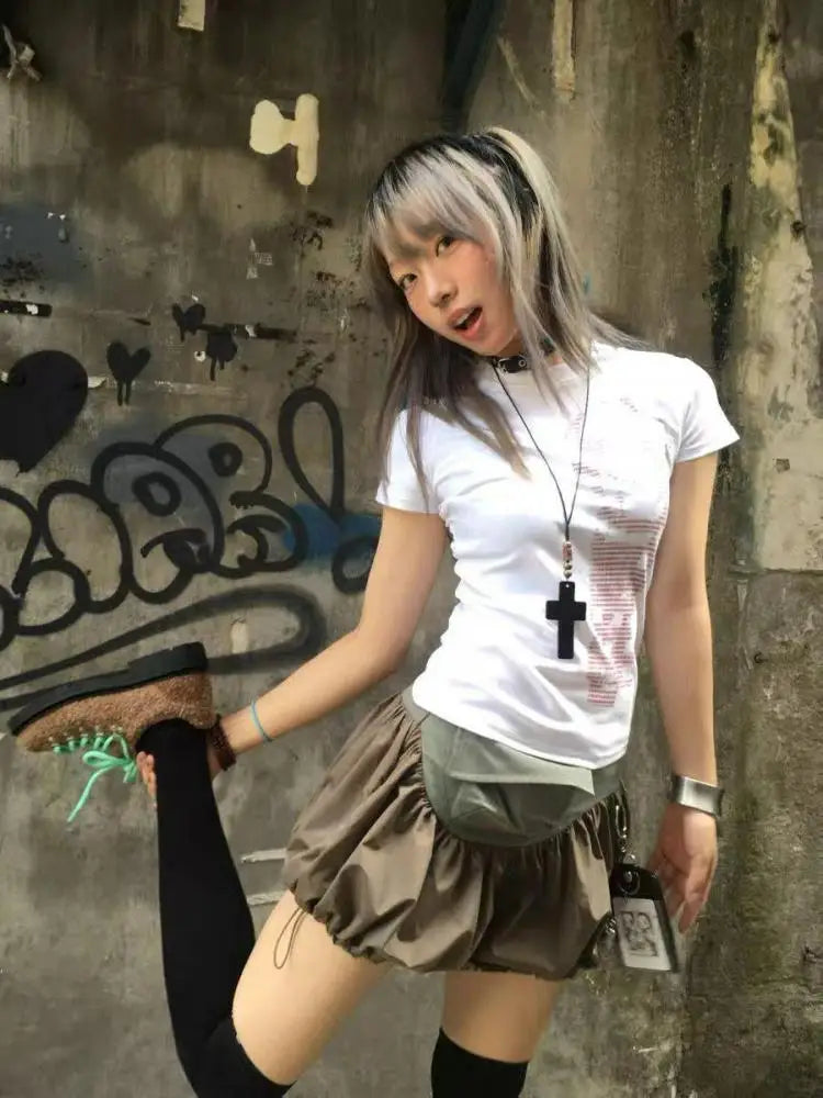 Chic Dollette Hotsweet Grafik-T-Shirt Gothic Kleidung Enger Rundhals Kurzarm 2000er Kleidung Koreanische Mode Damenbekleidung Chic