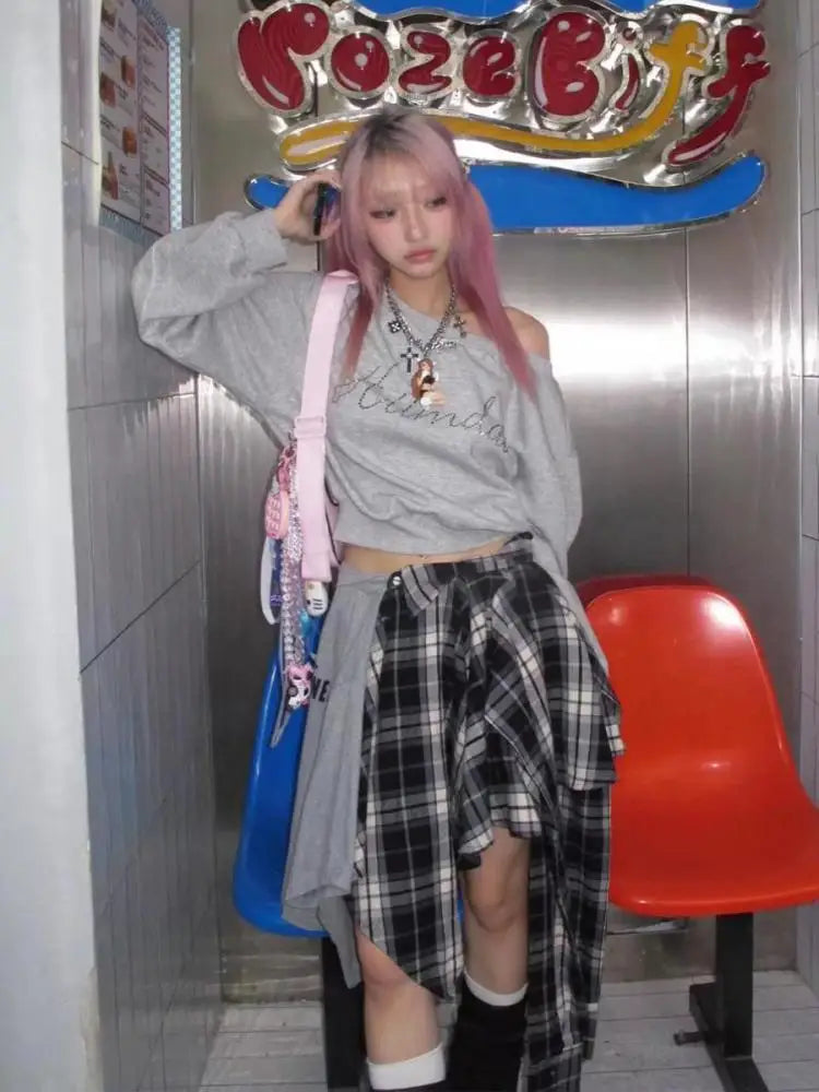 Sweat-shirts Chic Dollette Streetwear Femme Manches Longues Imprimé Mode Coréenne Pulls Épaules Dénudées Capuche Grunge Vêtements Années 2000