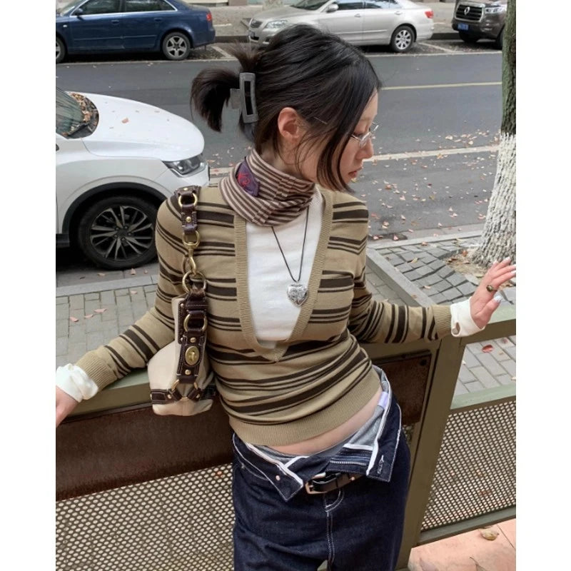 Schickes Dollette Gestreiftes Fake Two Piece T-Shirt Langarm Koreanische Mode Office Lady Strickoberteil Herbst T-Shirts Damen Kleidung