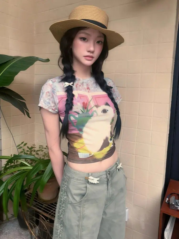 Chic Dollette Hotsweet T-Shirt Print Katze Kurzarm Tee Enger O-Neck Top 2000er Kleidung Koreanische Mode Damenbekleidung Chic