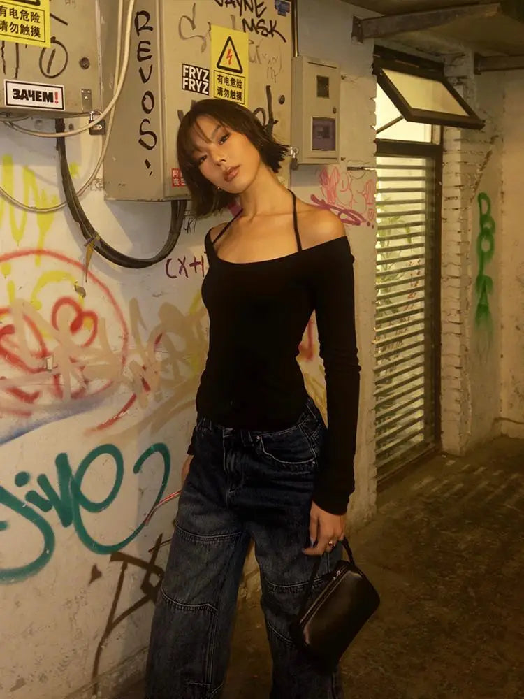 Haut court noir à manches longues de style américain rétro années 90, chic et ajusté, streetwear vintage pour femme