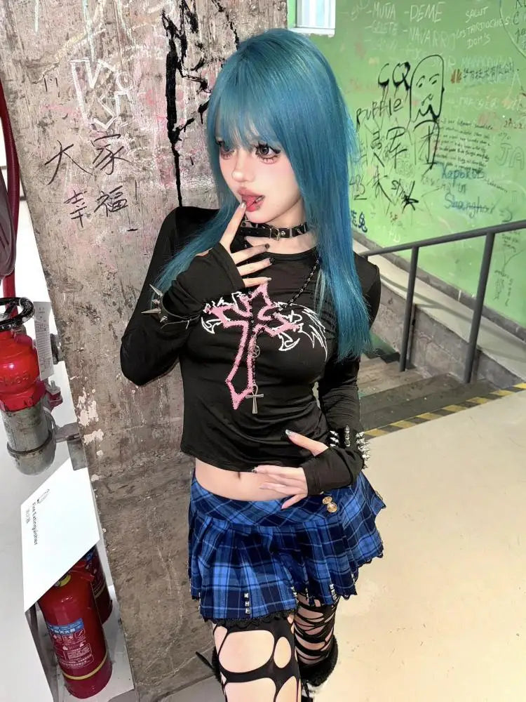 Chic Dollette Gothic Kreuz-Print Damen T-Shirt Langarm Herbst Oberteil Japan Stil 2000er Kleidung Grafik-T-Shirt Damen Chic