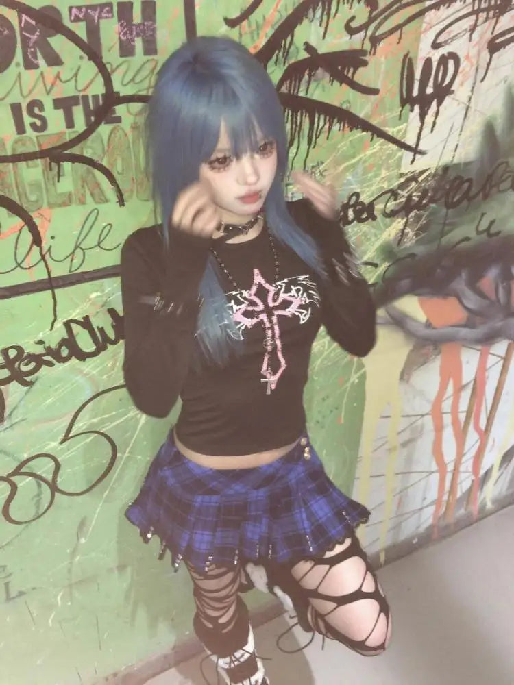 Chic Dollette Gothic Kreuz-Print Damen T-Shirt Langarm Herbst Oberteil Japan Stil 2000er Kleidung Grafik-T-Shirt Damen Chic