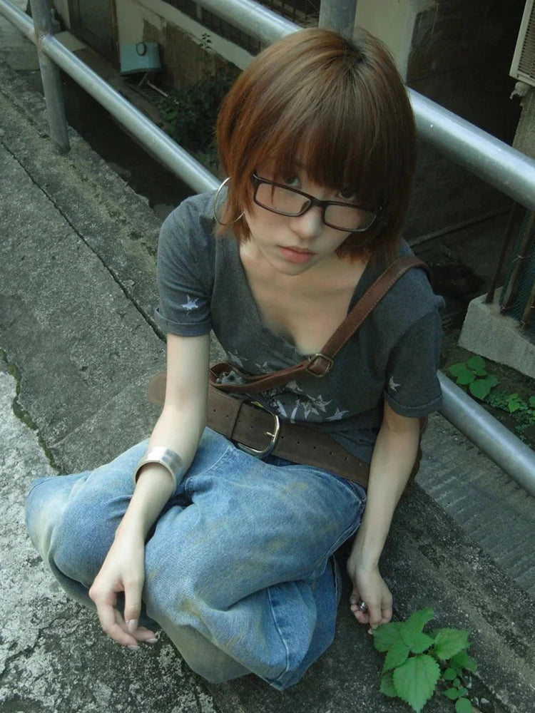Haut chic col V imprimé vintage Dollette T-shirt graphique japonais années 2000 Grunge Top américain rétro T-shirts manches courtes