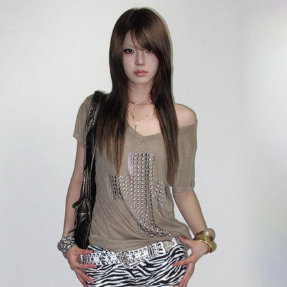 Chic Dollette Japanisches Metallic-Kreuz-Print T-Shirt Trashiger 2000er V-Ausschnitt Sheer Top Vintage Harajuku Kurzarm Streetwear Grunge