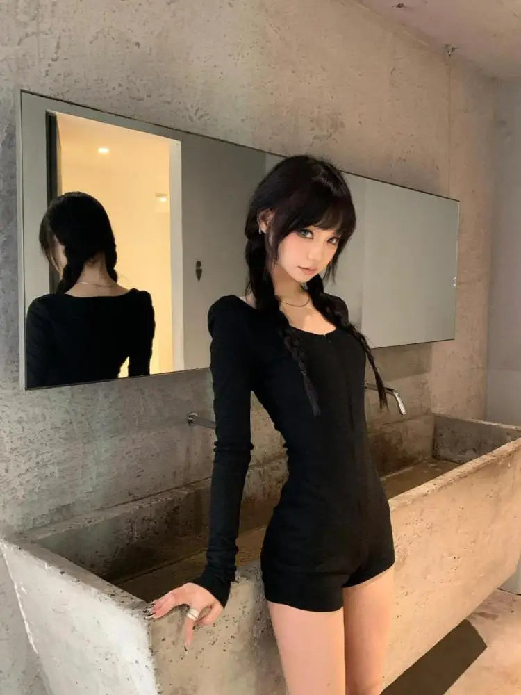 Chic Dollette Schwarzer Slim Romper für Langarm-T-Shirt Herbst Reißverschluss-Einteiler Sexy Overall für Damen