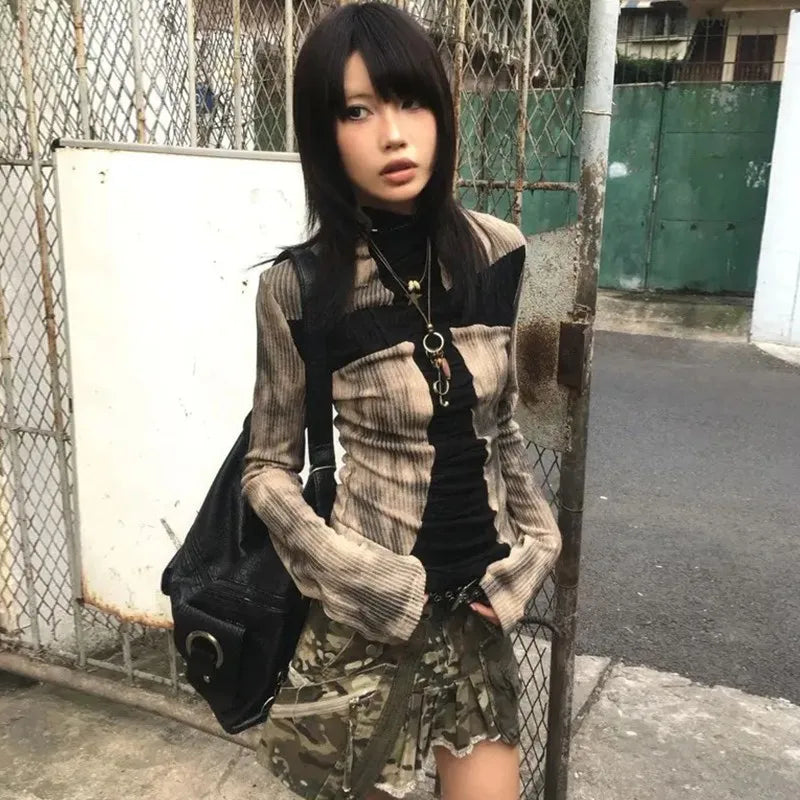 Chic Dollette Vintage T-Shirt Patchwork Langarm Skinny T-Shirt Streetwear Grunge Top Batikknoten-Shirt 2000er