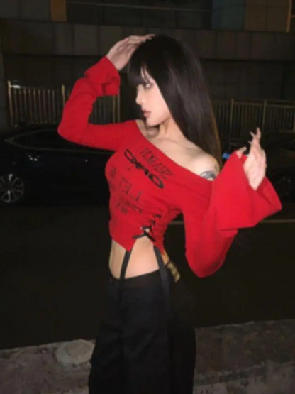 T-shirts graphiques Chic Dollette Hotsweet Col Slash Manches Longues Haut Lacé Skinny Vêtements Années 2000 T-shirts Chic Mode Coréenne