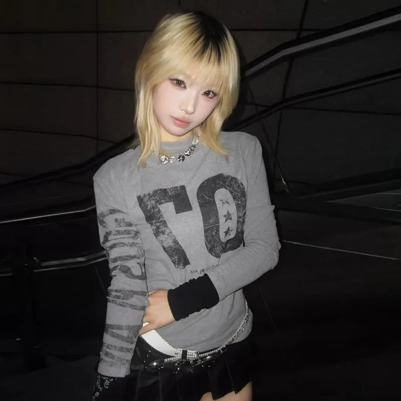 Chic Dollette Japanisches T-Shirt Patchwork-Print Grafik-Top Grau Vintage Grunge Top Streetwear American Retro 90er T-Shirts
