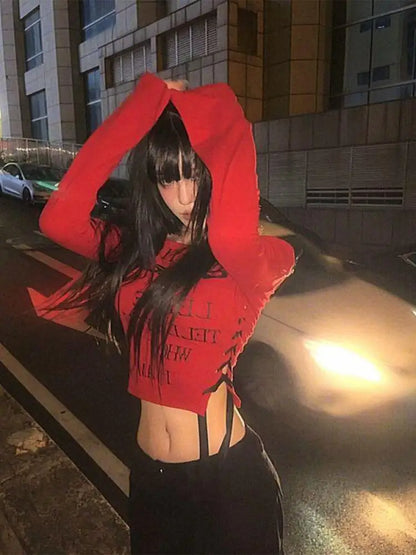 T-shirts graphiques Chic Dollette Hotsweet Col Slash Manches Longues Haut Lacé Skinny Vêtements Années 2000 T-shirts Chic Mode Coréenne
