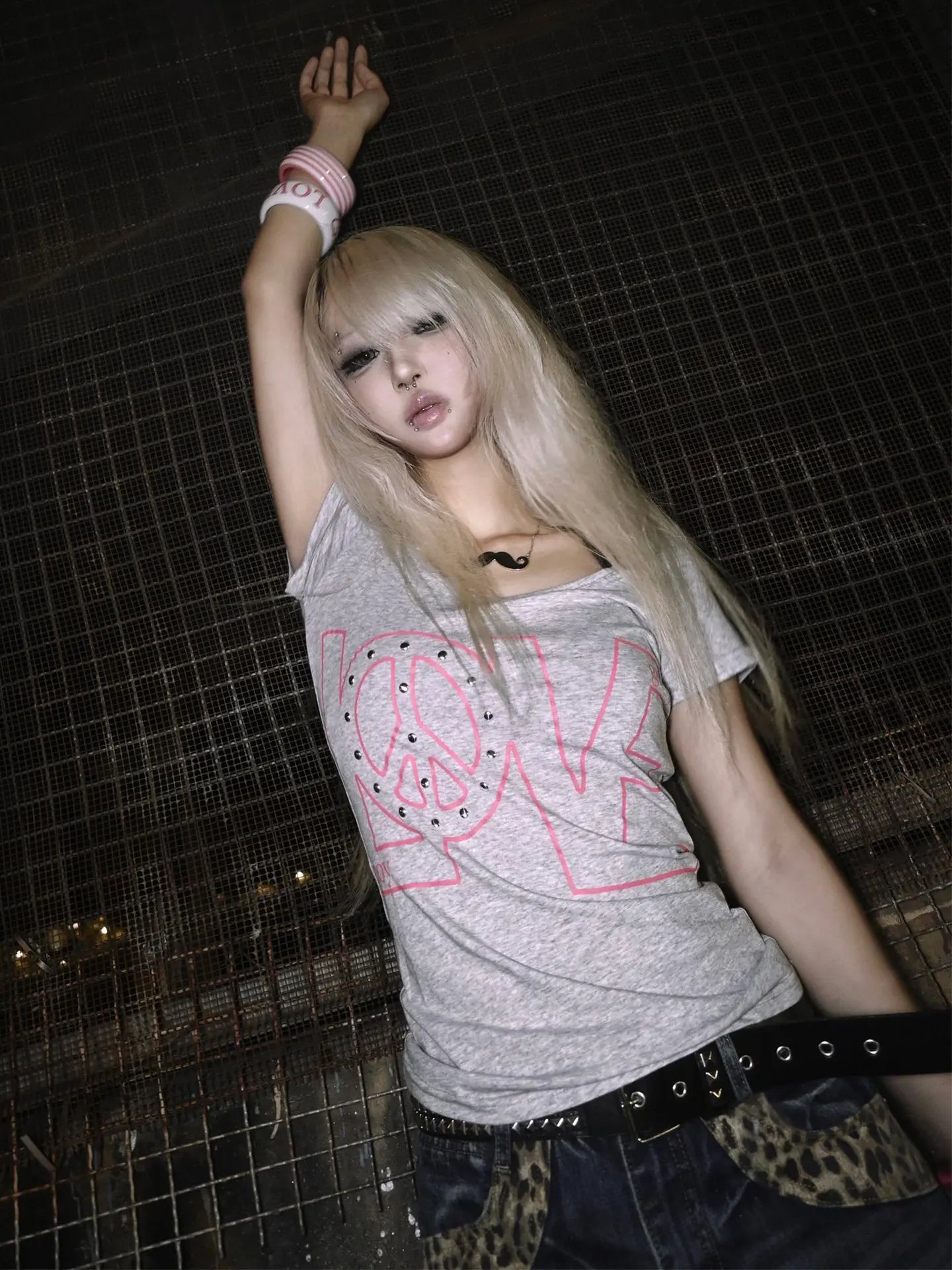 Chic Dollette Gothic Women Short Sleeve Rivet Top