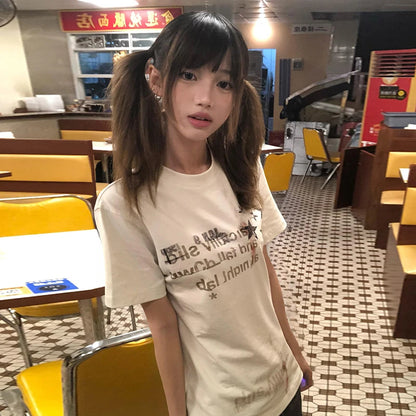 Chic Dollette Japanisches Print T-Shirt Kurzarm 2000er Grunge Top Egirls Streetwear 2000er Grafik Top Tee