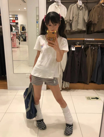 Chic Dollette V-neck Embroidered Short Sleeve