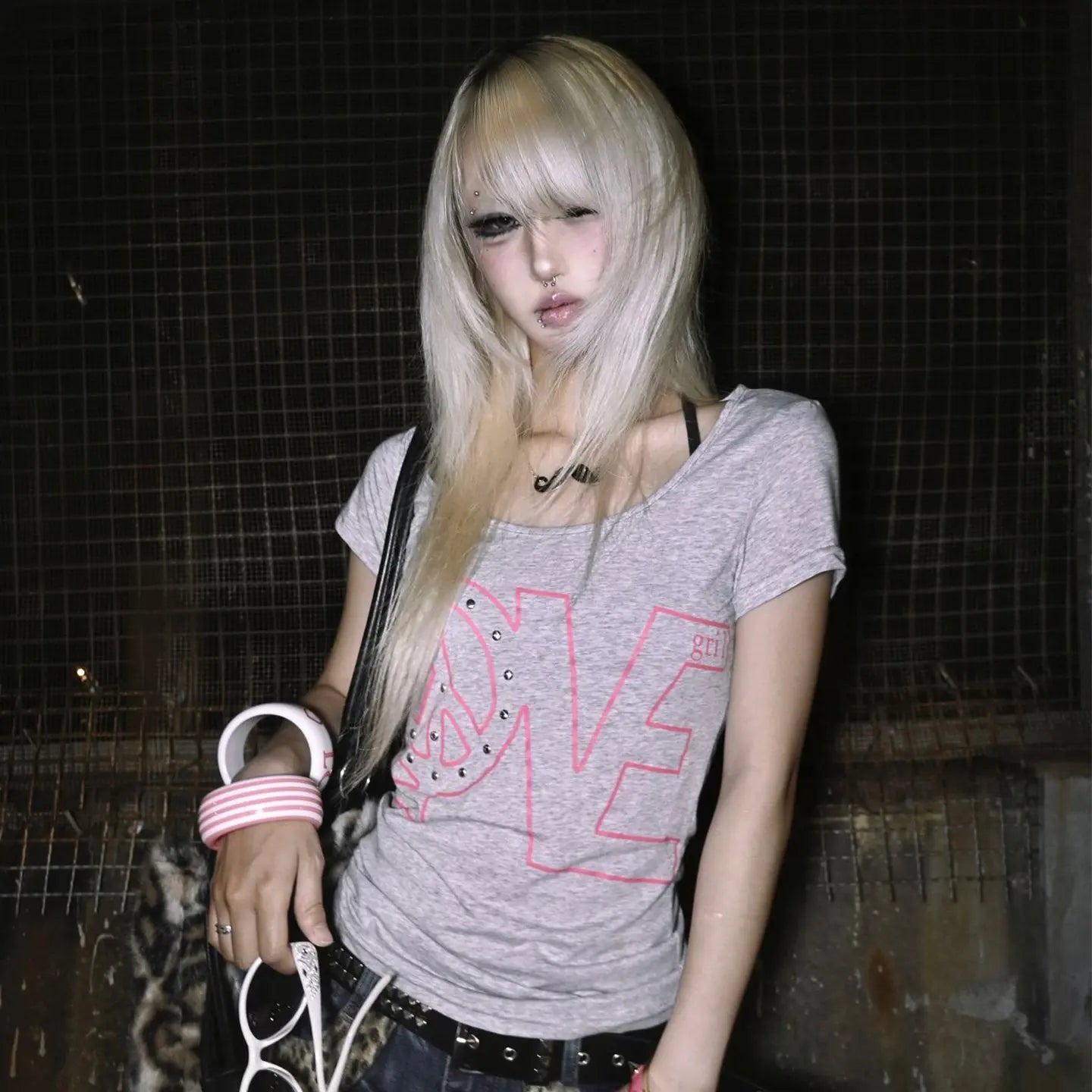 Chic Dollette Gothic Women Short Sleeve Rivet Top