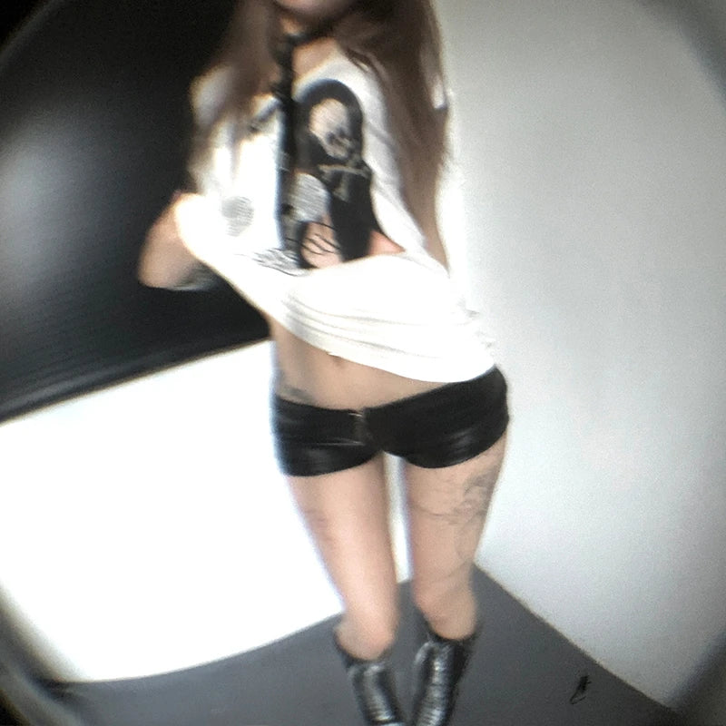 Chic Dollette Skull Musical  Short Sleeve Tee