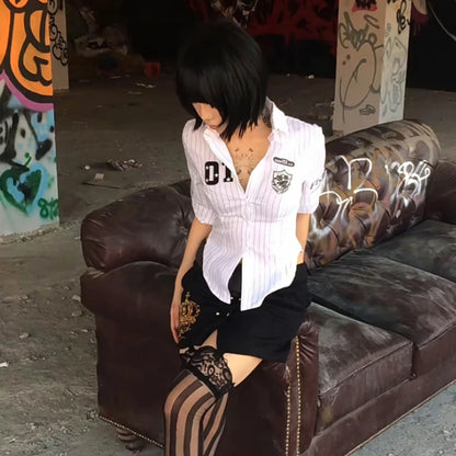 Chic Dollette Japanisches gestreiftes Hemd Dreiviertel-Print-Graphic-Top 2000er Top Japanisches Sommer Cropped Top Grunge
