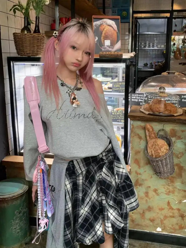 Sweat-shirts Chic Dollette Streetwear Femme Manches Longues Imprimé Mode Coréenne Pulls Épaules Dénudées Capuche Grunge Vêtements Années 2000