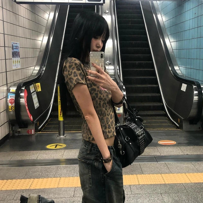 Chic Dollette Leopard Print Short Sleeve