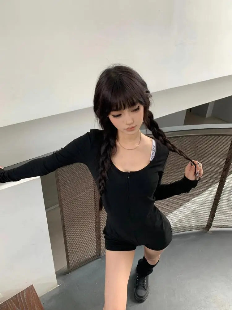 Chic Dollette Schwarzer Slim Romper für Langarm-T-Shirt Herbst Reißverschluss-Einteiler Sexy Overall für Damen