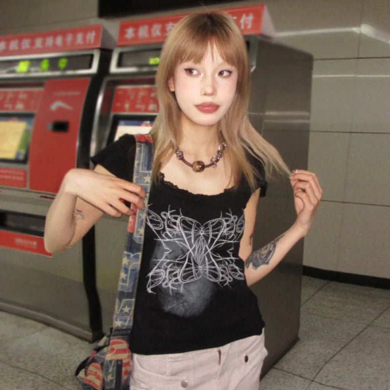 Chic Dollette Japanischer Print T-Shirt Kurzarm Spitze Vintage Grunge Top Streetwear Gothic Crop Top 2000er Jahre Tees
