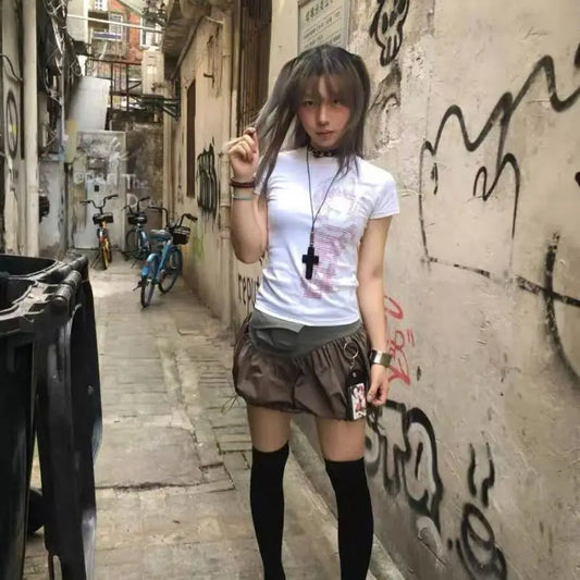T-shirt graphique Chic Dollette Hotsweet Vêtements gothiques Moulant Col rond Manches courtes Vêtements années 2000 Mode coréenne Vêtements féminins Chic