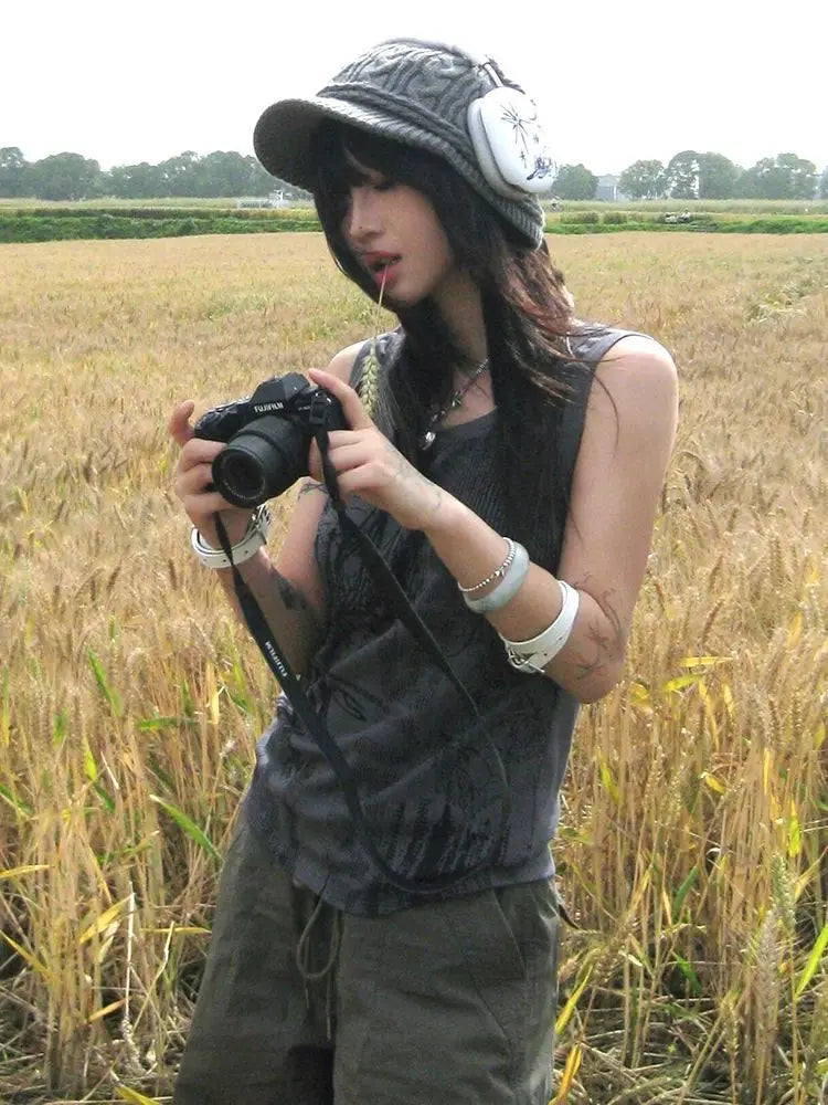 Chic Dollette Hotsweet Débardeur Imprimé Gilet Skinny Gris Col Rond Sans Manches Vêtements Années 2000 Vêtements Femme Mode Coréenne Haut Chic