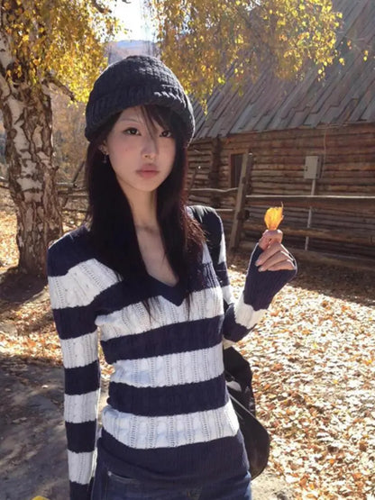 Chic Dollette Japanischer Pullover Gestreifter V-Ausschnitt Strickpullover Streetwear Koreanischer Stil Warmes Oberteil Herbst Winter 2000er Mode