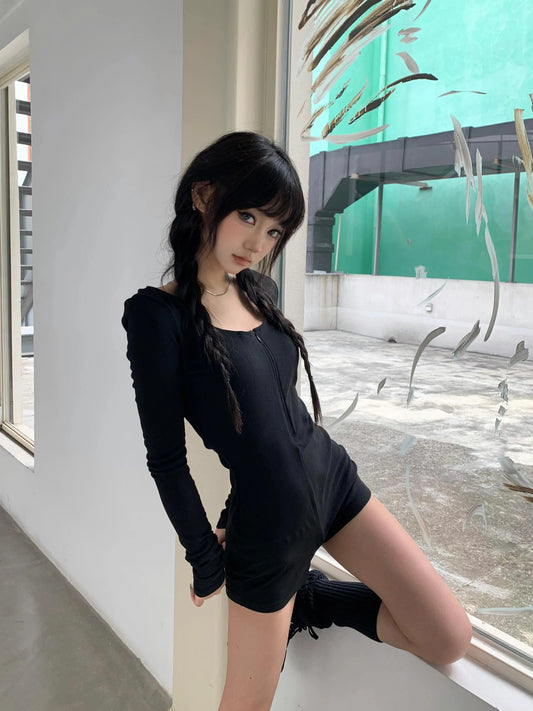 Chic Dollette Black Button-Front Deep V Ribbed Long Sleeve Romper
