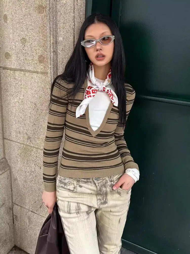 Schickes Dollette Gestreiftes Fake Two Piece T-Shirt Langarm Koreanische Mode Office Lady Strickoberteil Herbst T-Shirts Damen Kleidung