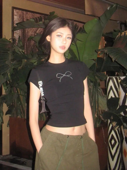 Chic Dollette Hotsweet T-Shirt Schwarz Enges Kurzarm-T-Shirt Rundhals Schleife Damenbekleidung 2000er Jahre Kleidung Koreanische Mode Chic Top