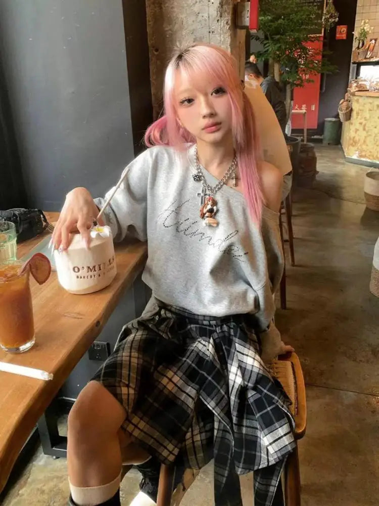 Sweat-shirts Chic Dollette Streetwear Femme Manches Longues Imprimé Mode Coréenne Pulls Épaules Dénudées Capuche Grunge Vêtements Années 2000