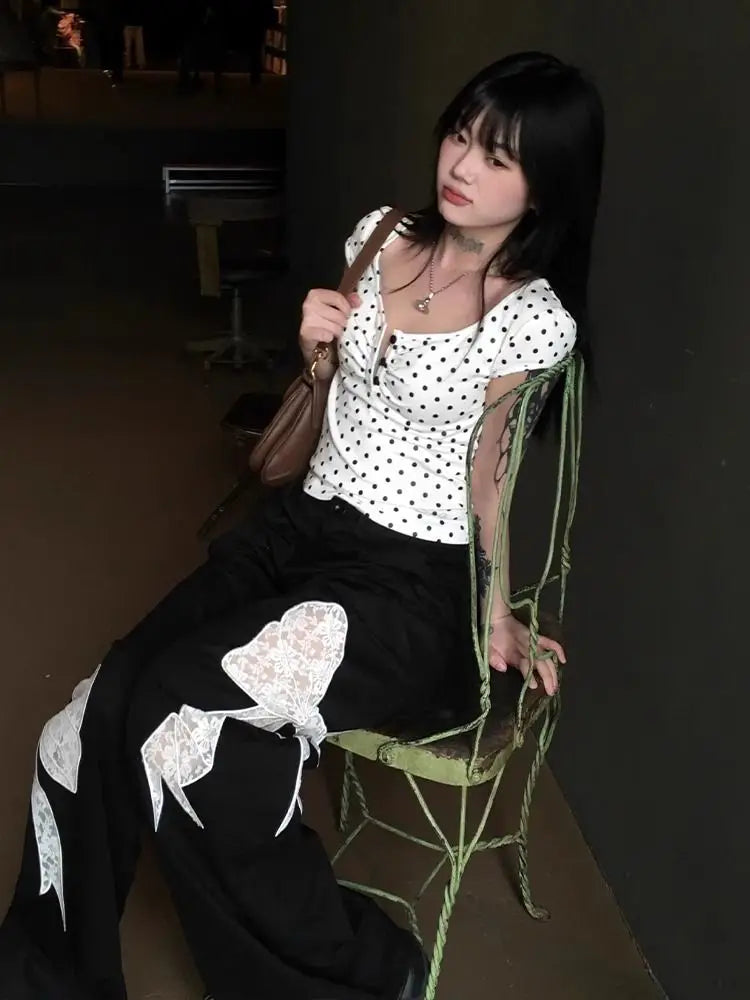 T-shirt Chic Dollette Blanc à Pois Manches Épaules Été Nouveau Produit Design Sens Niche Spicy Girl Haut Court Moulant à Porter Extérieurement