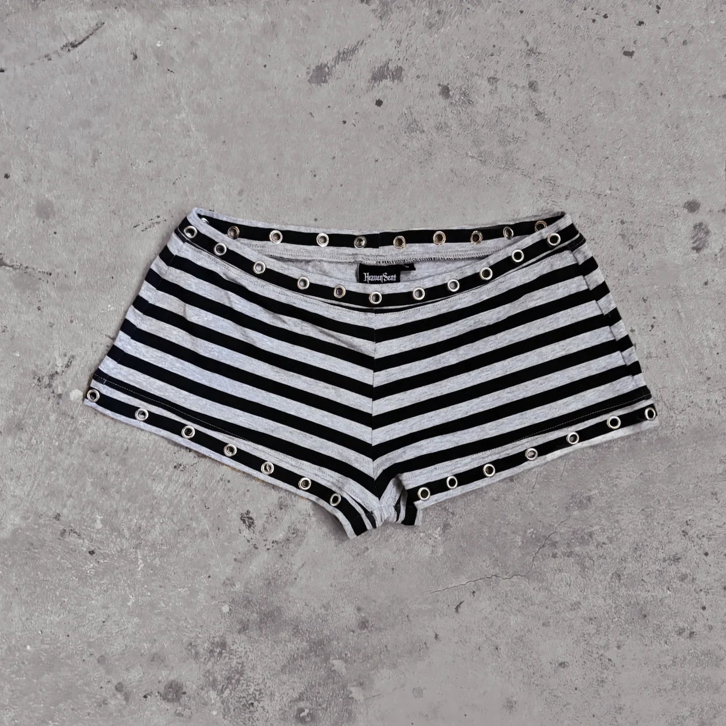 Chic Dollette  Gothic Punk Metal Circle Decorative Shorts Harajuku Sexy Super Short Summer Spice Girls Kawaii Women's