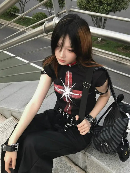 Hauts Chic Dollette Gothique Noir Croix Graphique Femme Manches Courtes Streetwear Années 2000 T-shirts Vêtements Féminins Chic